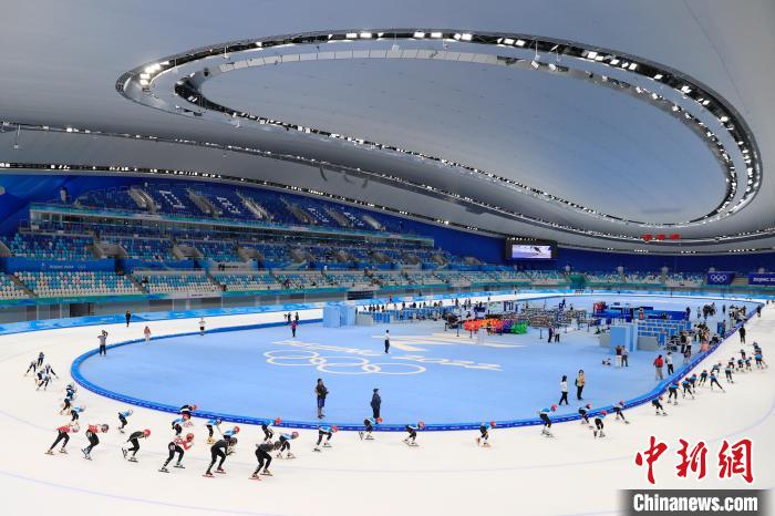 北京国家速滑馆举办全民健身日主题活动，面向