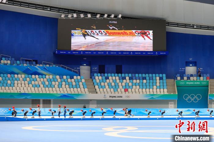 北京国家速滑馆举办全民健身日主题活动，面向