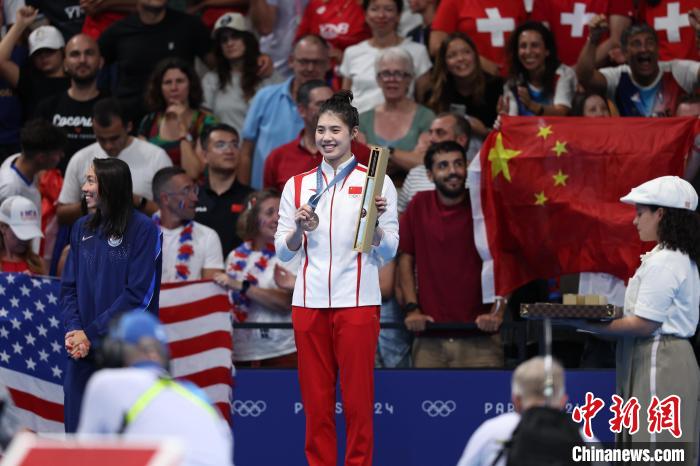 巴黎奥运女子100米蝶泳决赛，张雨霏夺铜展现稳