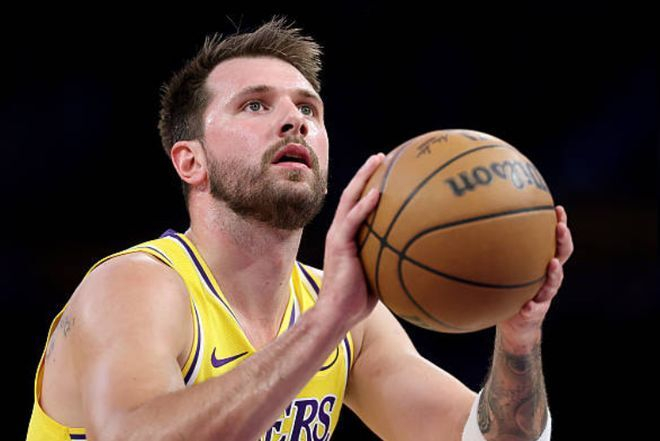 东契奇单场51分创生涯新高 湖人胜公牛升至西部