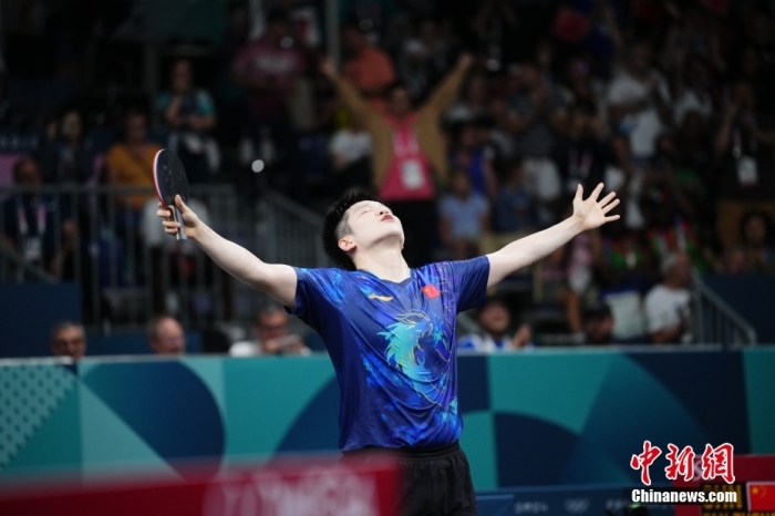 巴黎奥运泪光时刻：师徒