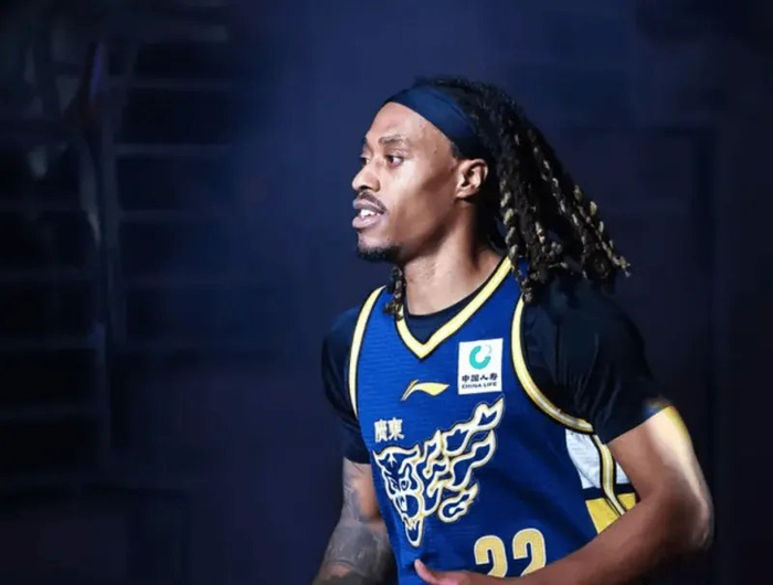 广东外援集体低迷惨败上海 阵容调整迫在眉睫