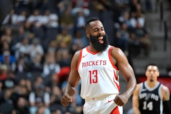 热火中锋阿德巴约单场83分创现役纪录 破科比8