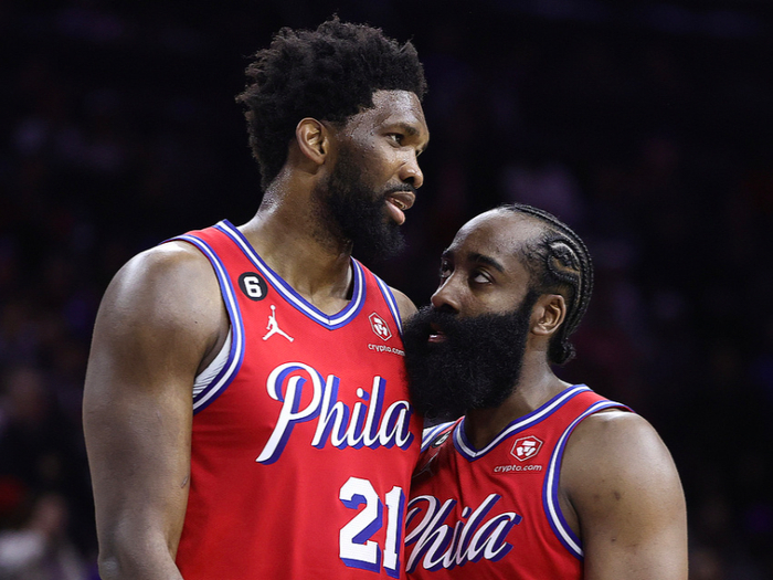 乔治禁赛复出率队冲击东部第五 面对哈登重逢对