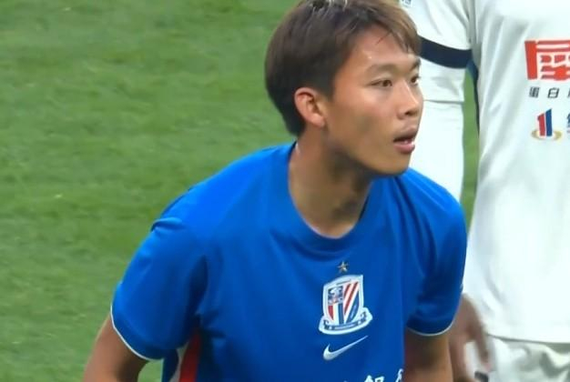 申花后卫金顺凯：德罗巴加盟与足协杯决赛是我