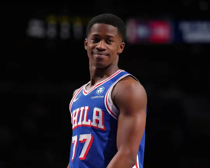 雄鹿老板对字母哥下最后通牒：赛季报销或交易